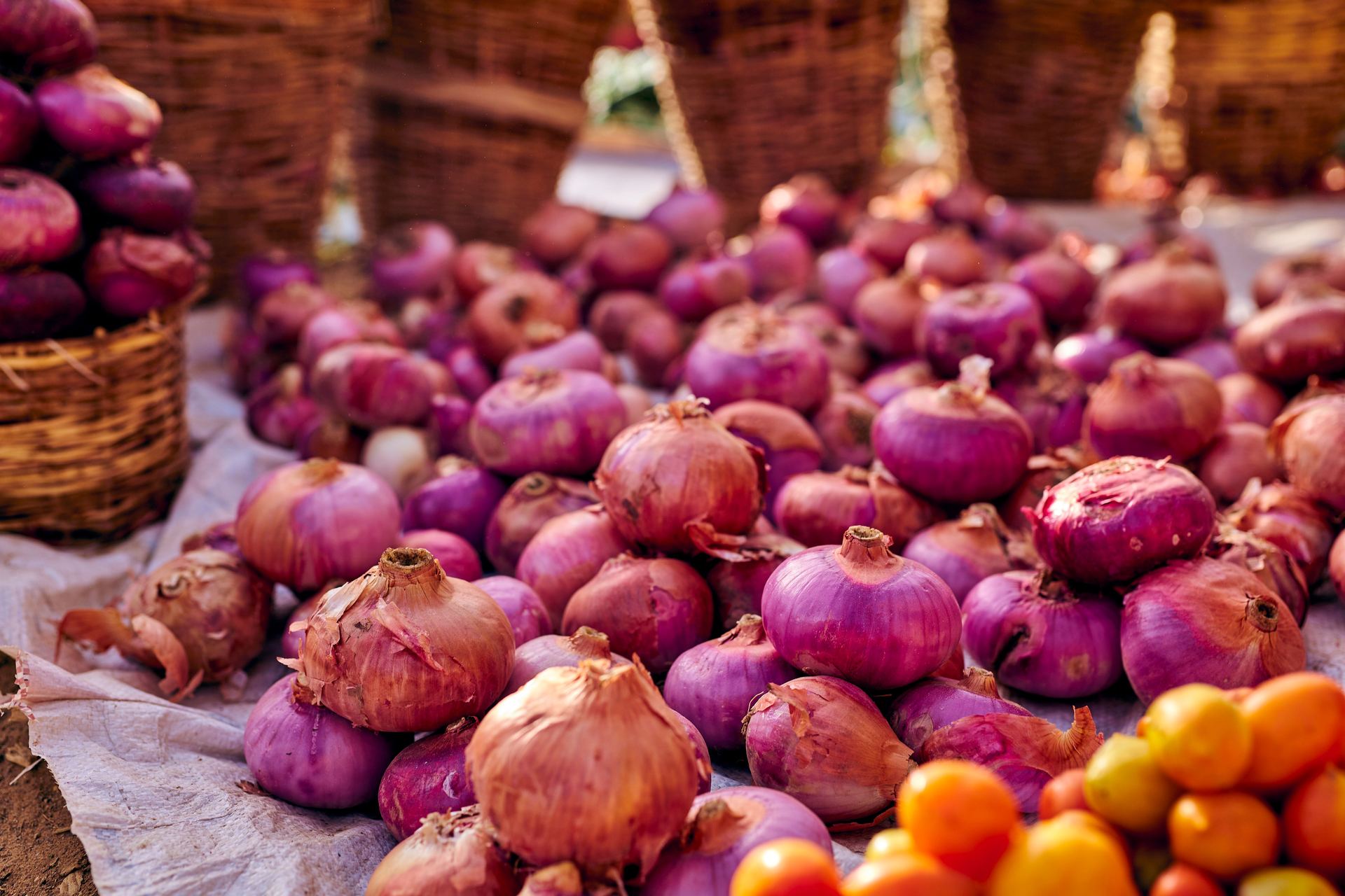 Fresh onions at the market